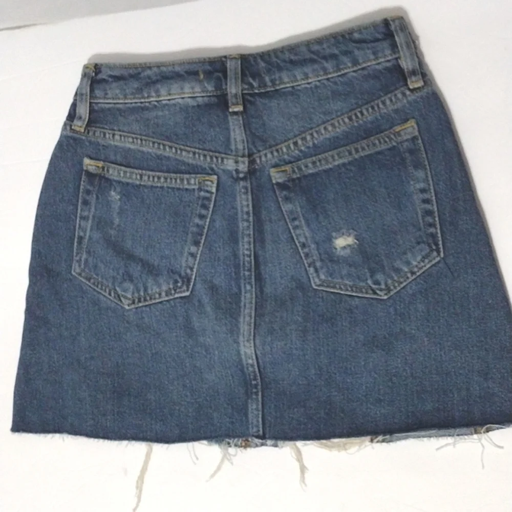 NWT Free People We The Free Distressed Denim Mini Skirt Size 24 Edgy Streetwear